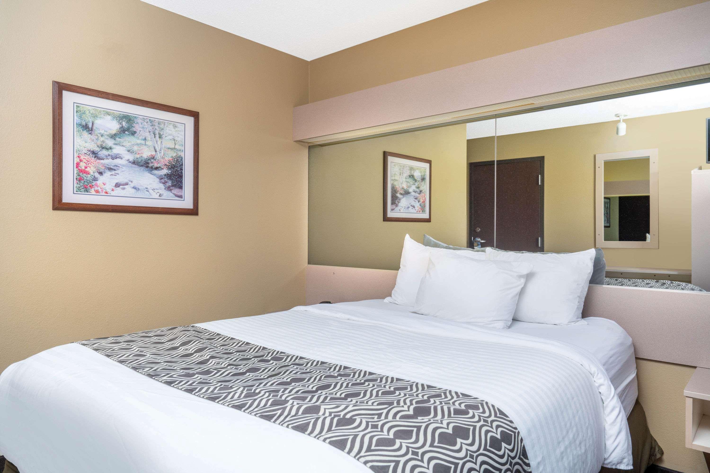 Hotel Microtel & By Wyndham Eagan/st Paul 2*